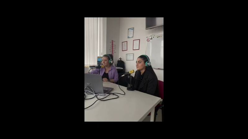 Перезалив того-же самого видео, но уже с другой музыкой)))))))))