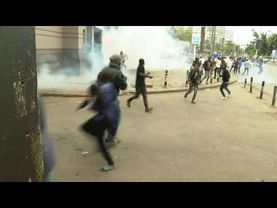 Kenyan police fire tear gas to disperse protesters | AFP