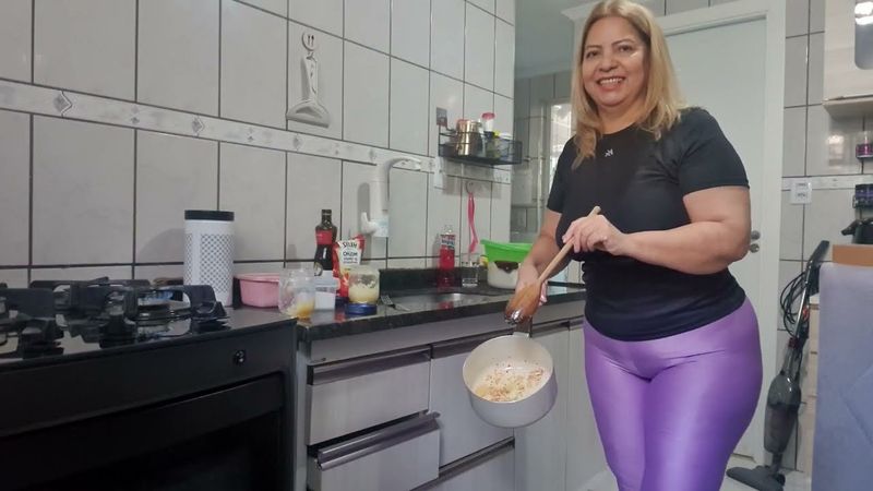 FIZ UM DELICIOSO ESPAGUETE A BOLONHESA | I MADE A DELICIOUS SPAGHETTI BOLOGNESE