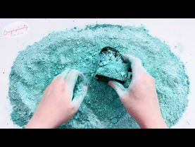 Green dyed and reformed chalk 💚 ASMR | Oddly Satisfying | Gym Chalk