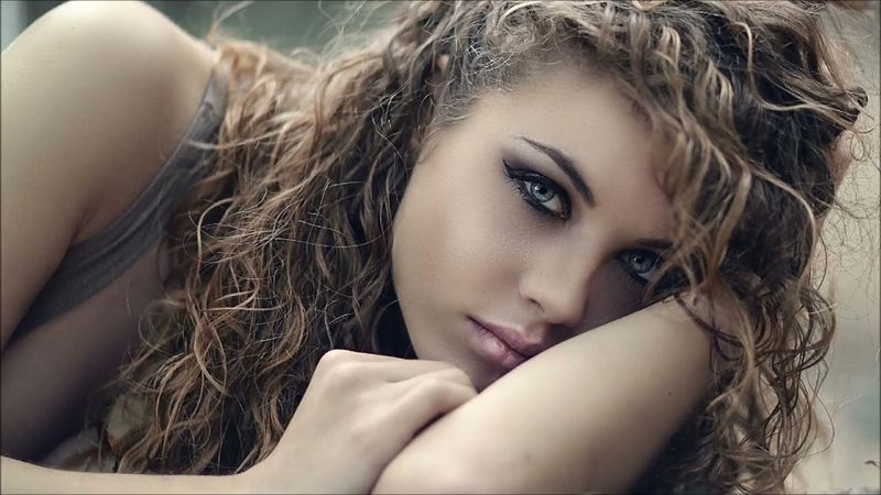 New Italo Disco Alexander Pierce - Into The Night