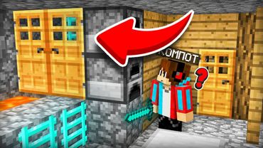 I NEVER NOTICED THIS SECRET DOOR IN MY HOUSE IN MINECRAFT | Compot Minecraft
