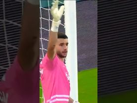 Who Had The Best Saves? 😬🧤 #gksaves