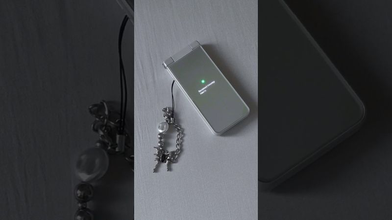 Sounds and notifications on Japanese flip phone #sharp601sh #animephone #y2k