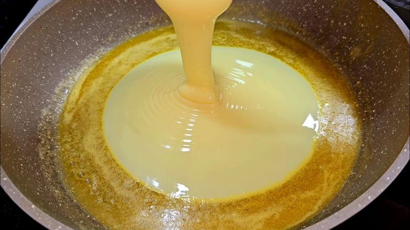 Поджарьте сгущенку на сковороде❗ Вы будете в Шоке!Век живи век учись.Мало кто знает этот секретный