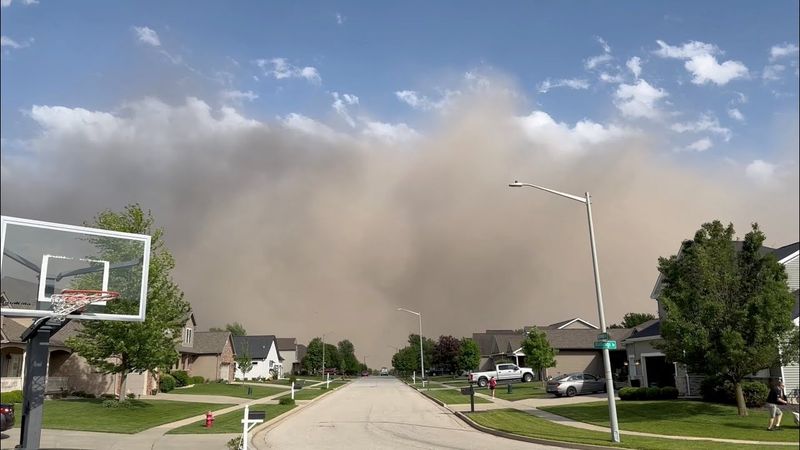 Серия торнадо обрушилась на Средний Запад США: не менее 18 погибших