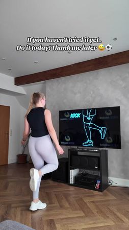 Wenigstens ne leichte Choreo haha 😅 #danceworkout #warmup  #warmupexe...