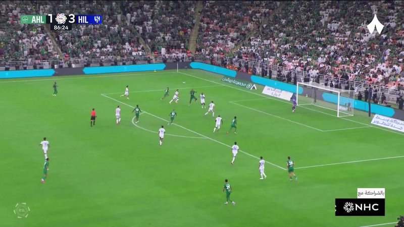 ‏هدف! ⚽️⚡️ ‏إيفان توني يقلص الفارق ويشعل الأجواء، النتيجة الآن «2-3» ...