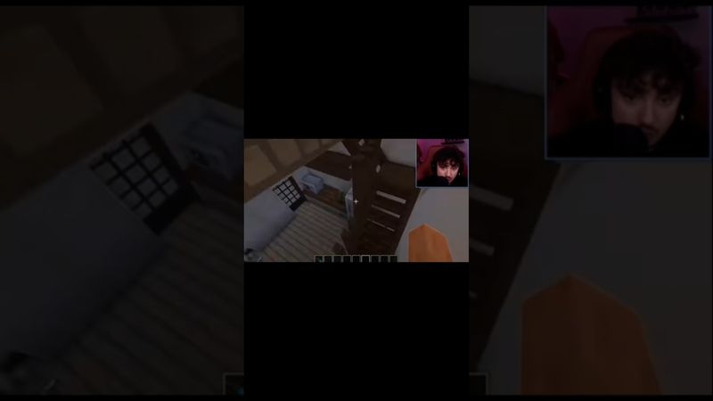 да господи, что ж за полы у вас здесь такие дырявые🙄😡@EdisonPts #эдисон #эдд #майнкрафт #нп