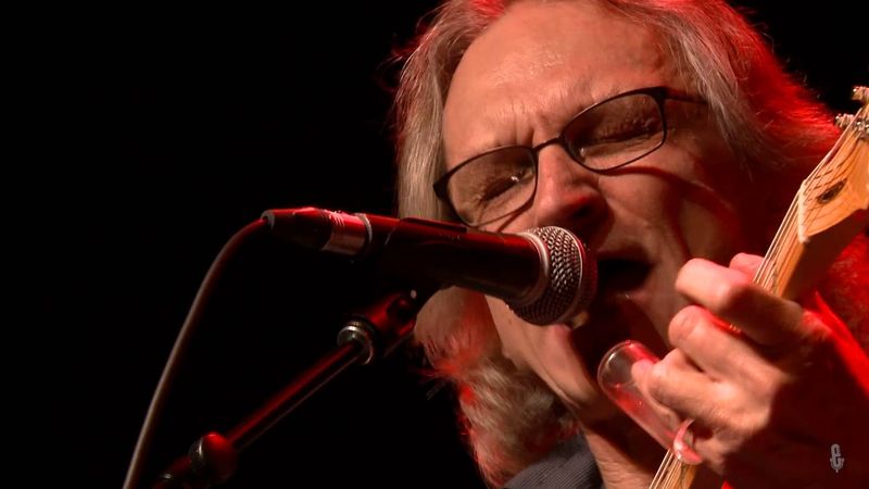 Sonny Landreth - Cherry Ball Blues (eTown webisode #998)