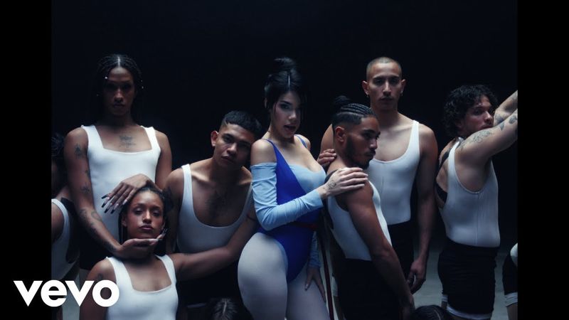 Kenia Os - Una y Otra Vez (Video Oficial)