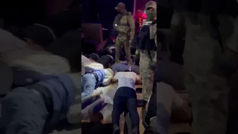 Российские силовики преследуют чеченцев