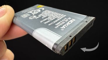 NOKIA Manufacturer Doesn't Tell You That Their Old Phone Batteries Can Do This