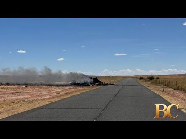 4 dead after medical transport plane crashes while landing in Arizona