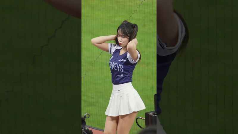 李多慧이다혜 即興SOLO 第二段 籃籃這腰力你挺得住嗎 伊萊克斯淨享生活趴 어리더 공연 ！날 웃게하는 치어리더 직캠 cheerleaders fancam