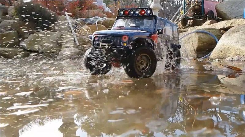 RC CAR TRAIL TRACTION HOBBY 1/8 Founder Jeep Ice Drift Valley Off-Road 2