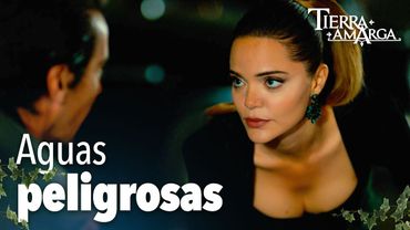 El pañuelo de Züleyha cae al suelo y se agachan juntos con Hakan... - Capitulo 349