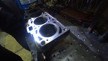 Лада Калина стала жрать масло вёдрами..