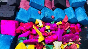 CC Dyed Chalk ASMR Crush | Oddly Satisfying ASMR