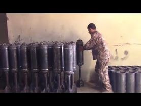 مصر العربية | شاهد كيفية تصنيع الاسلحة والقذائف في سوريا