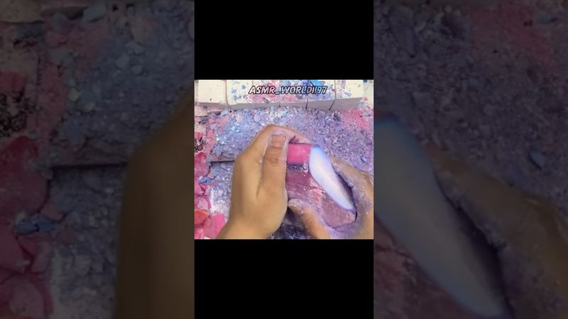 Purple Block #oddlysatisfying #crunchycrumbles #satisfying #slime #cornstarch #crunchy