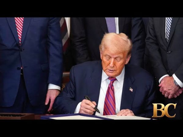 Trump firma la prima importante legge federale sulle criptovalute