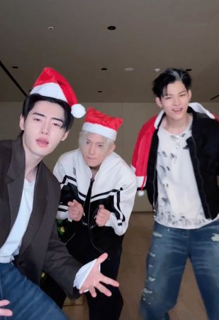 𝓗𝓪𝓹𝓹𝔂 𝓱𝓸𝓵𝓲𝓭𝓪𝔂🎄 #HEESEUNG #SUNGHOON #NI_KI #ENHYPEN