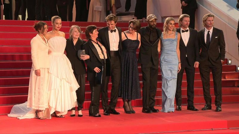Cannes: Jennifer Lawrence and Robert Pattinson on the red carpet for "Die, My Love" | AFP