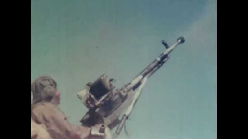 الجيش الايراني يقصف مواقع قوات صدام حسين في المناطق الحدودية ايران والعراق