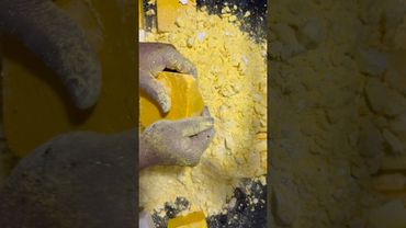 Yellow Dyed Chalk ASMR Crush #viralvideo #shorts