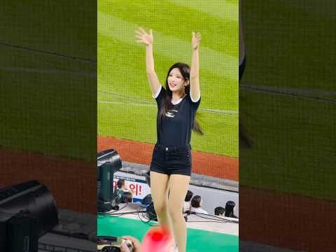 정원님과 함께 홀짝 응원 #김정원 #김정원치어리더#ktwiz #kt위즈 #kt위즈치어리더