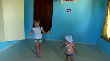 Маргарита и Лера УШЛИ Перевернутый Дом Странный сон