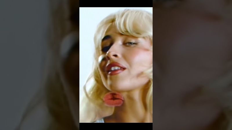 “Short n’ Sweet” album promo, @sabrinacarpenter kissing screen ♡ #sabrinacarpenter #kiss