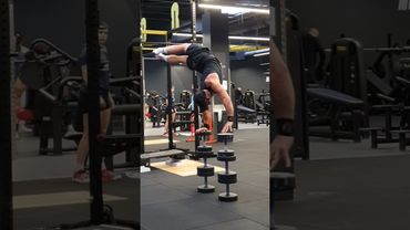 reaction people to body control #hardstyle #dj #calisthenics #reaction #gym #motivation #aura