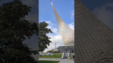 Москва ВДНХ.Покорителям космоса— монумент 1964 года постройки сентябрь 2025.