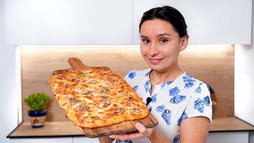 TORTA preparata in 1 minuto è meglio di una PIZZA! Impasto con un cucchiaio + qualsiasi ripieno!