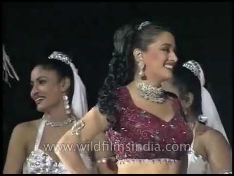 माधुरी दीक्षित - बॉलीवुड अभिनेत्री ने किया डांस शूट