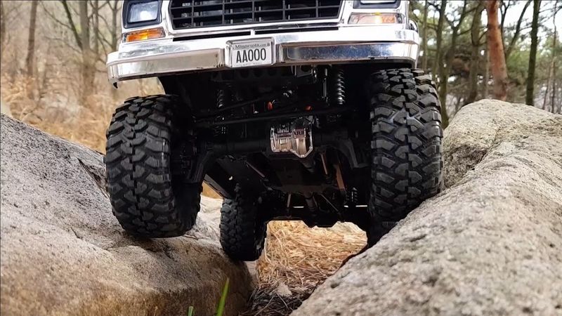 Traxxas TRX4 Bronco Mountain Trail Run