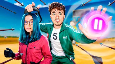 НАДЗИРАТЕЛЬ ИГРЫ В КАЛЬМАРА ДАЛ МНЕ ОСТАНОВКУ ВРЕМЕНИ!