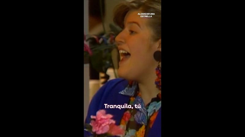 Lorena y Aurora esperan al amante secreto de Lorena pero todo resulta una broma #AlcanzarUnaEstrella