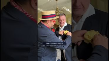 Модный приговор Александра Васильева - знаменитый историк моды оценил галстуки Константина Эггерта