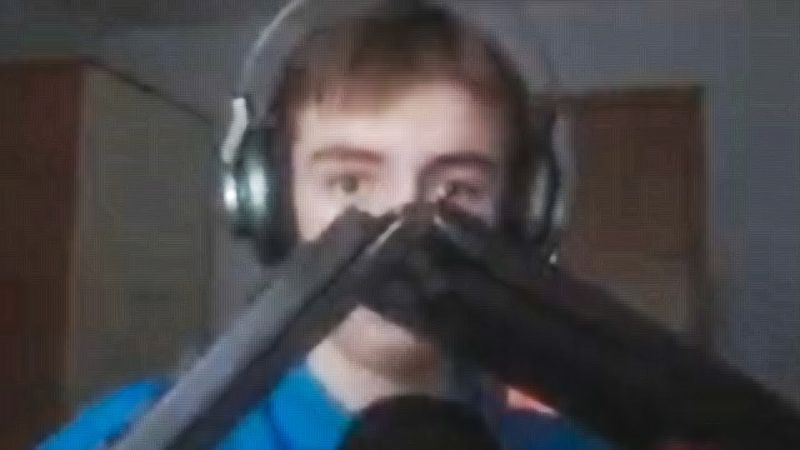 МАМА СЛОМАЛА КЛАВУ ЗА 10К НА СТРИМЕ