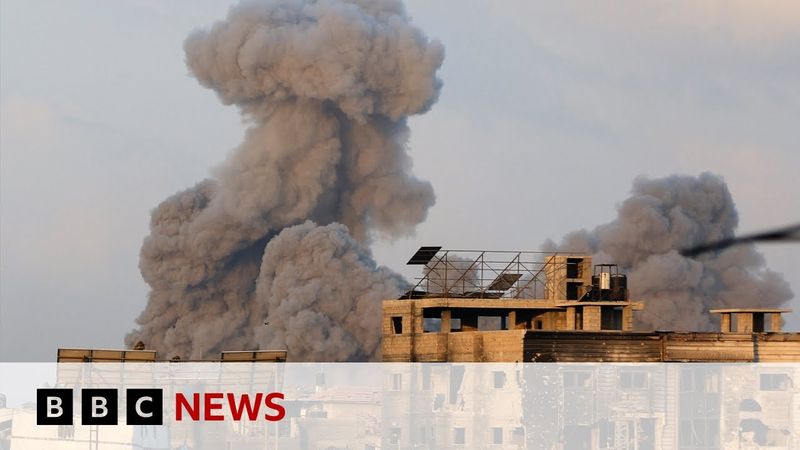 Palestinians flee Gaza City districts as Israel begins first stages of assault | BBC News