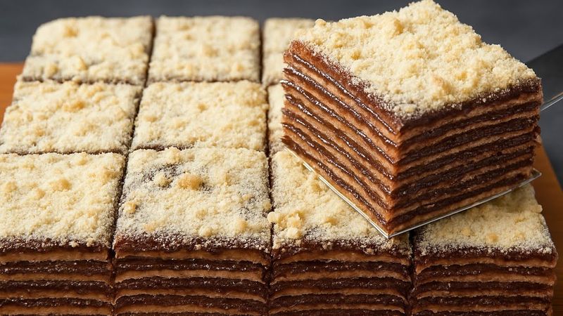 يا لها من لذيذة! لا حاجة لكعكة! لا أستطيع حتى تقديمها على المائدة بسرعة! العِلم حياة!