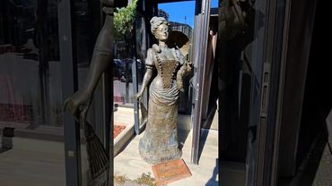 Панянка-Харків'янка. Скульптура в Харькове. 13.09.2025