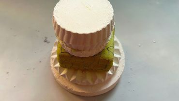 A few softies - powdery - dusty - asmrgymchalk- satisfying - please subscribe