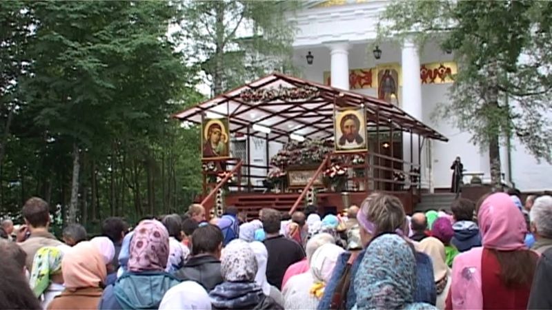 Станем пред Царицею Небесною