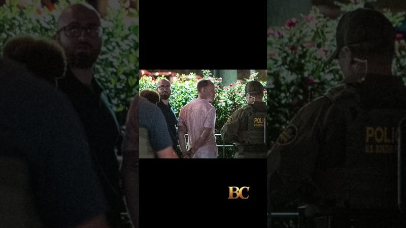 Man charged with felony after allegedly whacking federal agent with sandwich