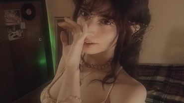 ¡Esta chica elfa quiere intentar algo contigo! ASMR  ִֶָ 🐇་༘࿐