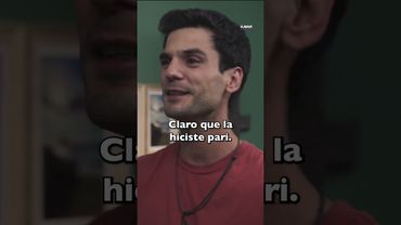 Pascual le cuenta a Valentín lo feliz que es de estar con Perla #AMar #Uninovelas